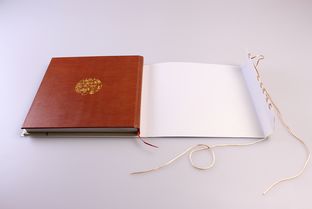 墨韻天府，典藏錦繡 四川大學博物館精裝畫冊的書籍裝幀藝術